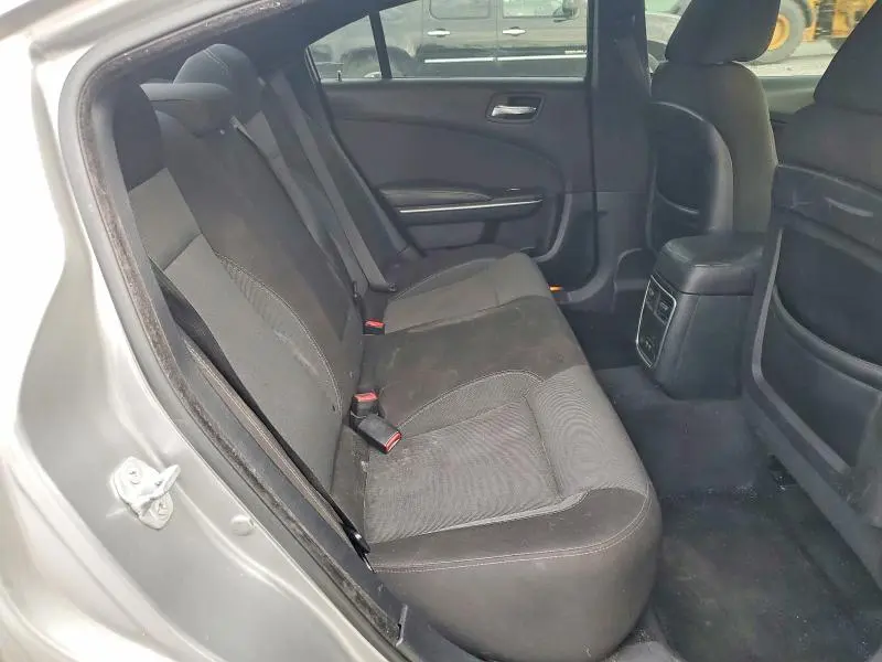 2015 DODGE CHARGER SE  