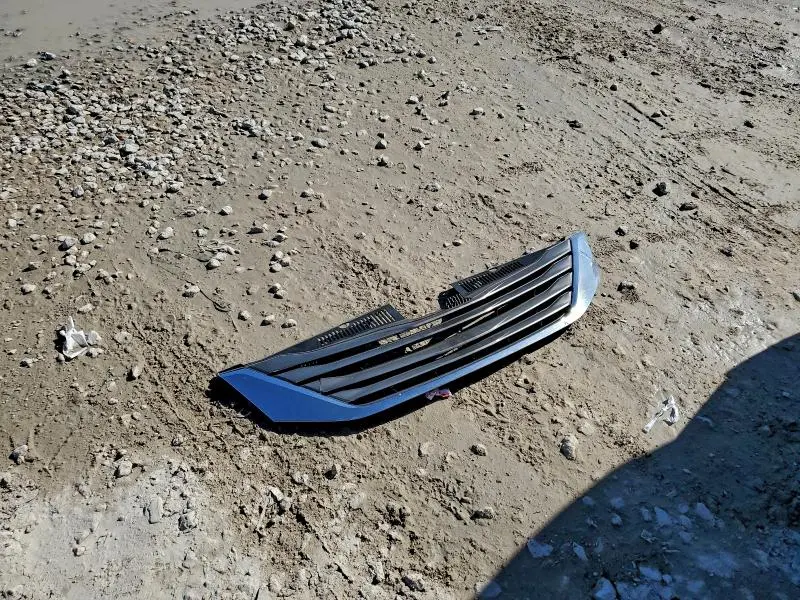 2011 TOYOTA SIENNA XLE  