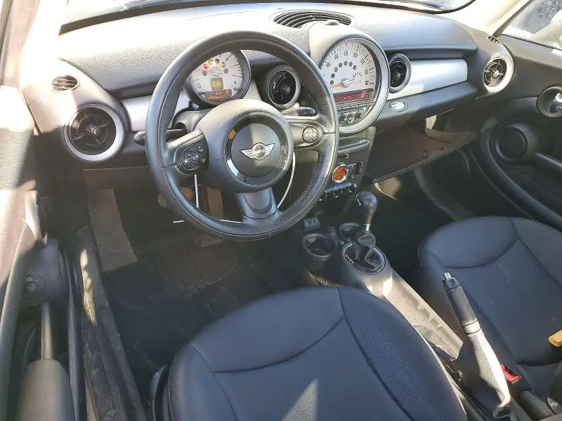 2013 MINI COOPER   