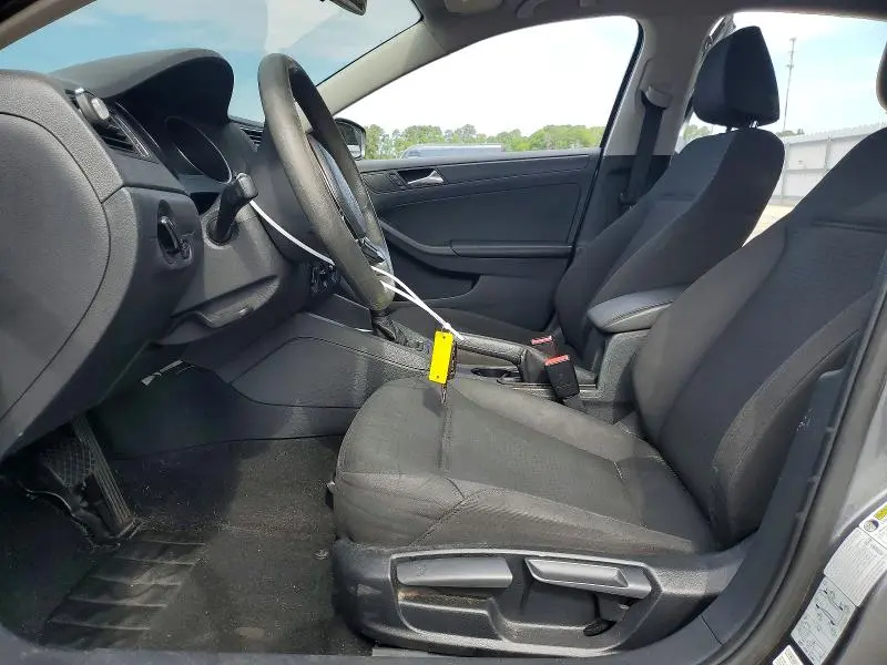 2015 VOLKSWAGEN JETTA BASE  