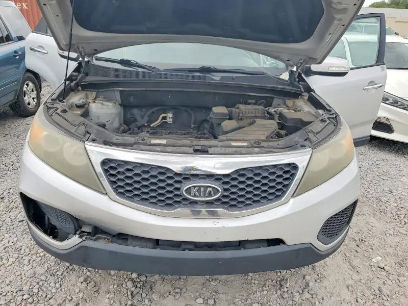 2011 KIA SORENTO LX  