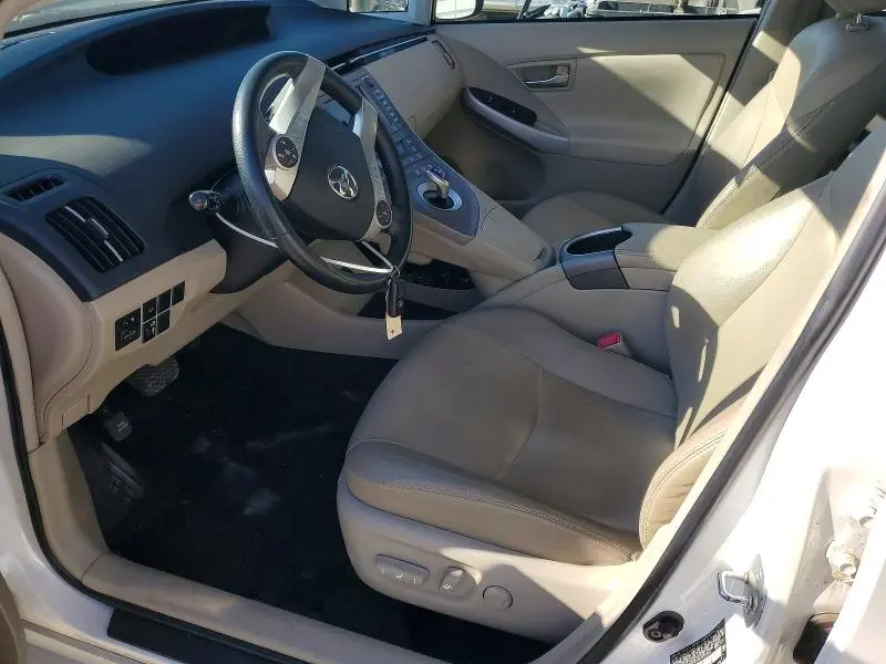 2013 TOYOTA PRIUS FIVE  