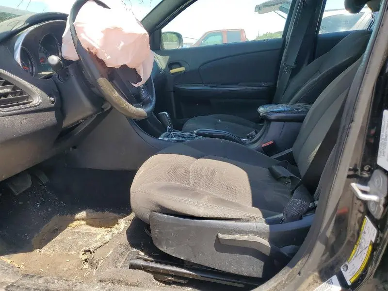2012 CHRYSLER 200 LX  