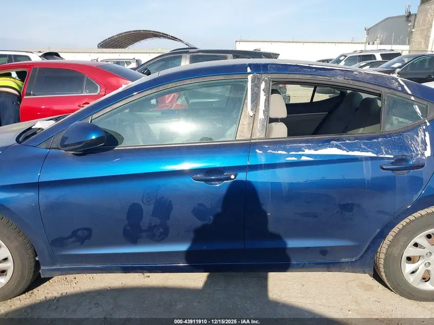 2020 HYUNDAI ELANTRA SE