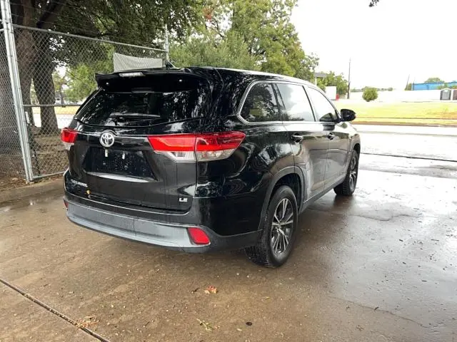2019 TOYOTA HIGHLANDER LE PLUS  