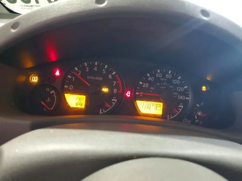 2013 NISSAN FRONTIER S  