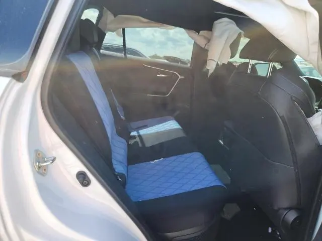 2025 TOYOTA RAV4 XSE  