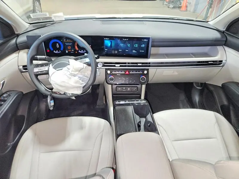 2026 HYUNDAI TUCSON BLUE SE  