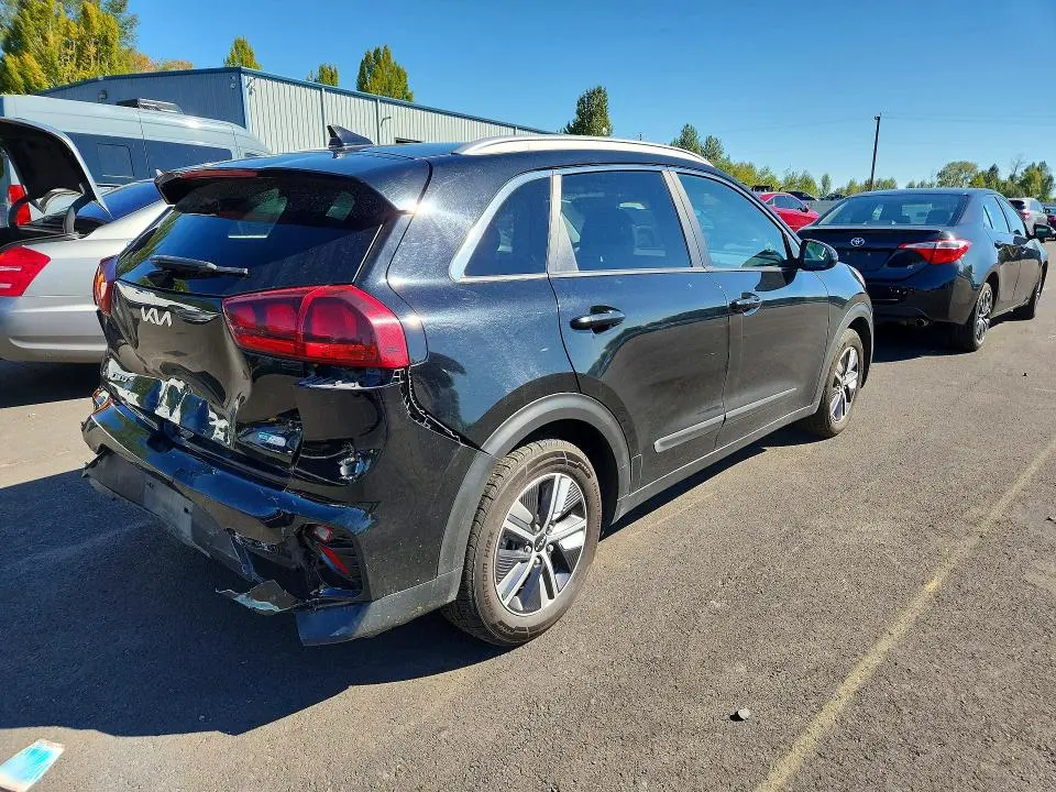 2022 KIA NIRO LXS  