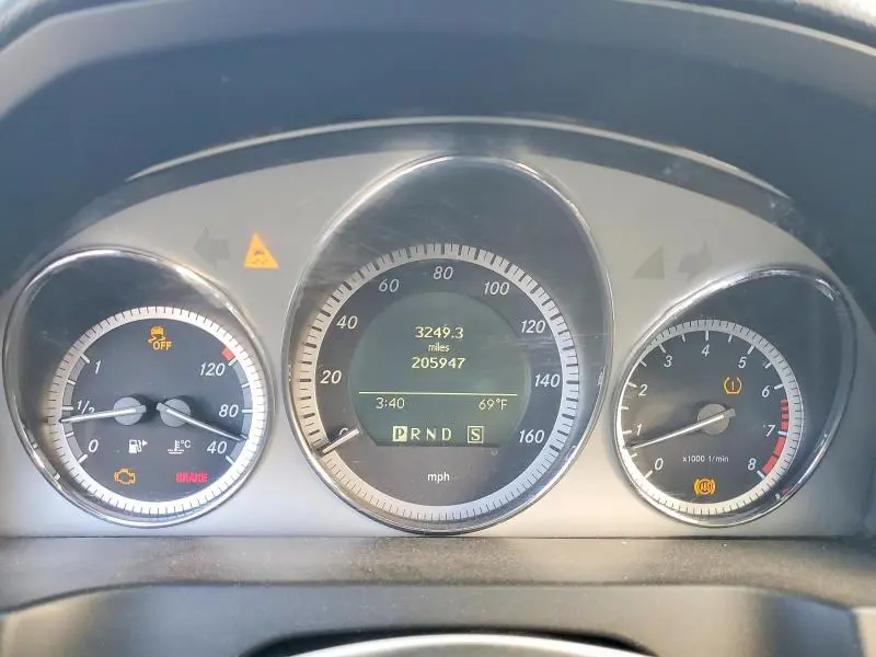 2011 MERCEDES-BENZ C 300  