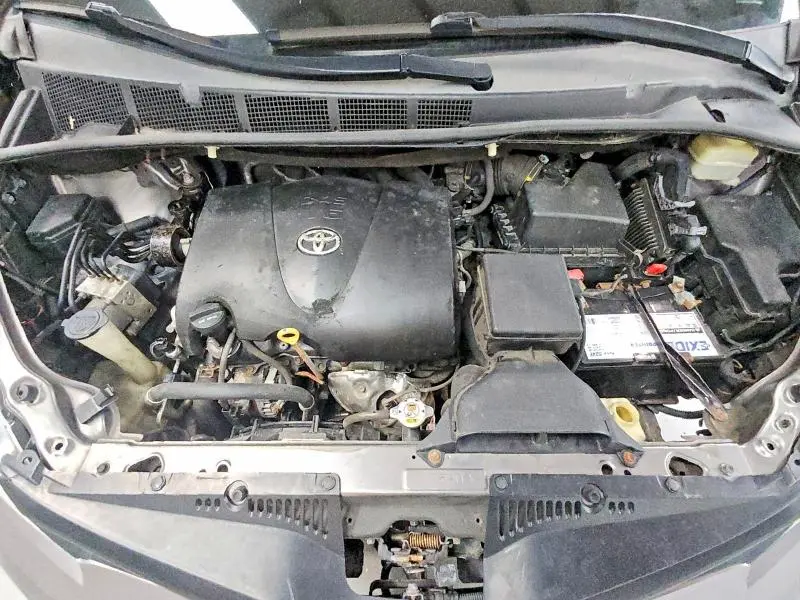 2018 TOYOTA SIENNA L  