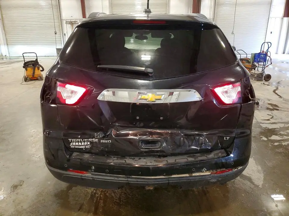 2017 CHEVROLET TRAVERSE LT  