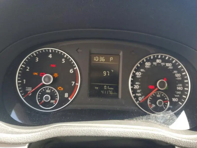 2015 VOLKSWAGEN PASSAT S  