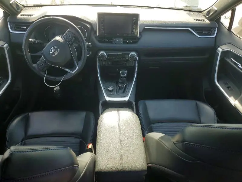 2019 TOYOTA RAV4 XSE  