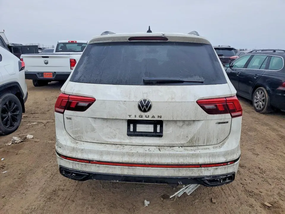 2023 VOLKSWAGEN TIGUAN SE R-LINE BLACK  