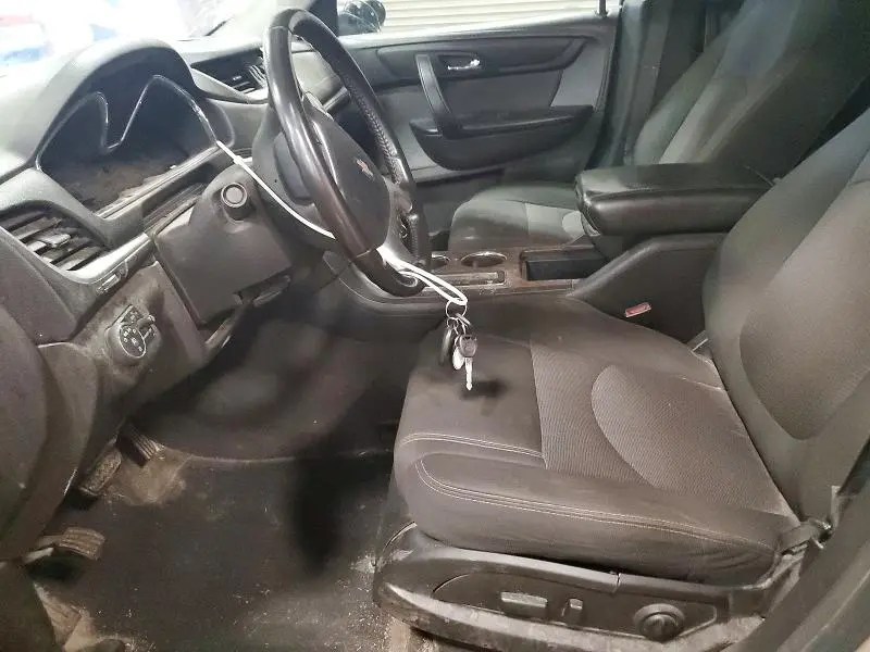 2013 CHEVROLET TRAVERSE LT  