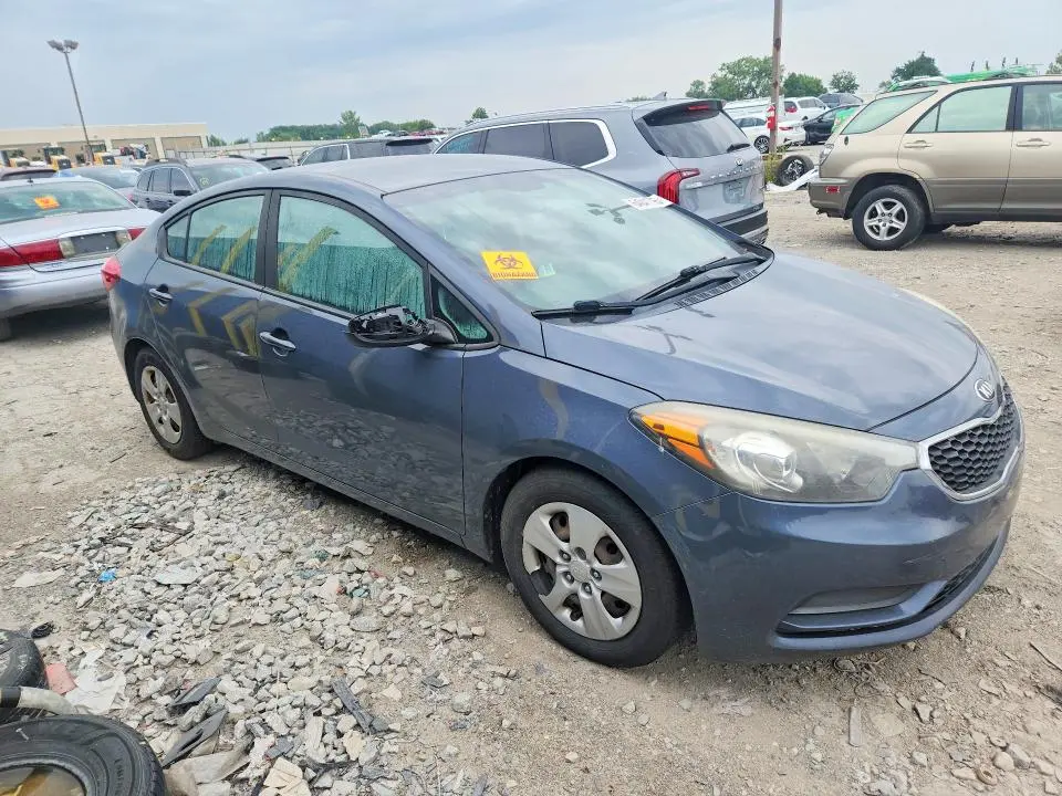2016 KIA FORTE LX  