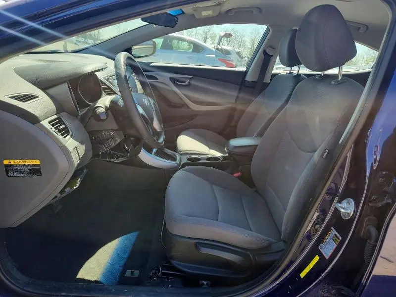 2014 HYUNDAI ELANTRA SE  