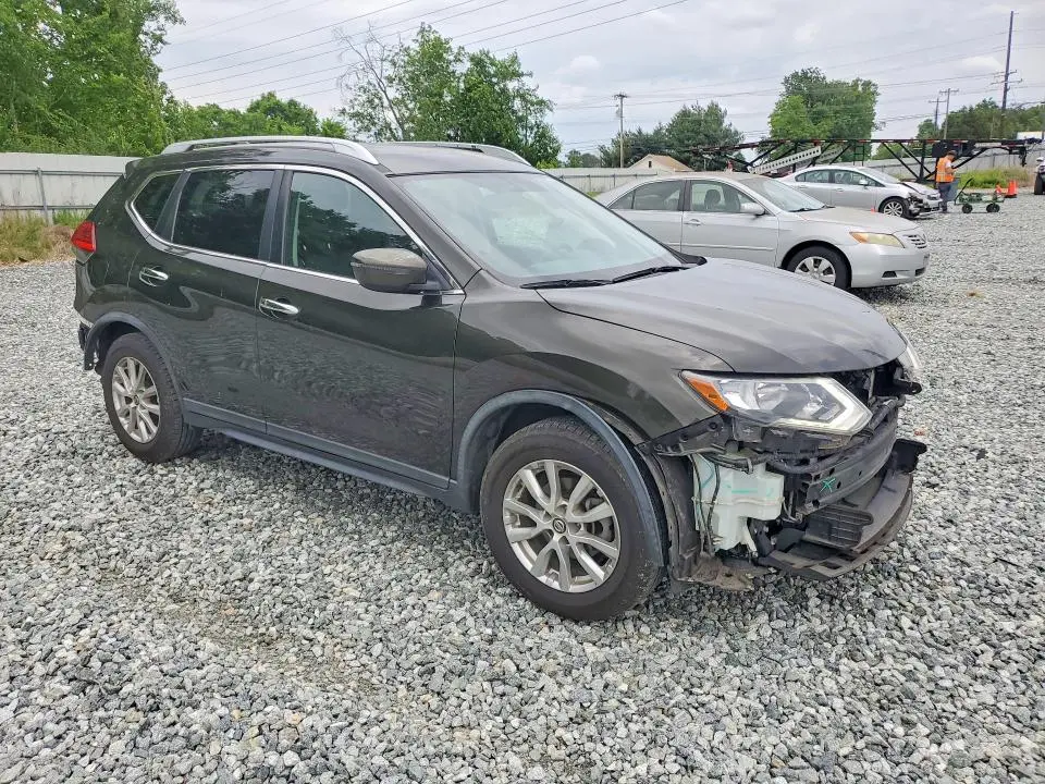 2017 NISSAN ROGUE SV  