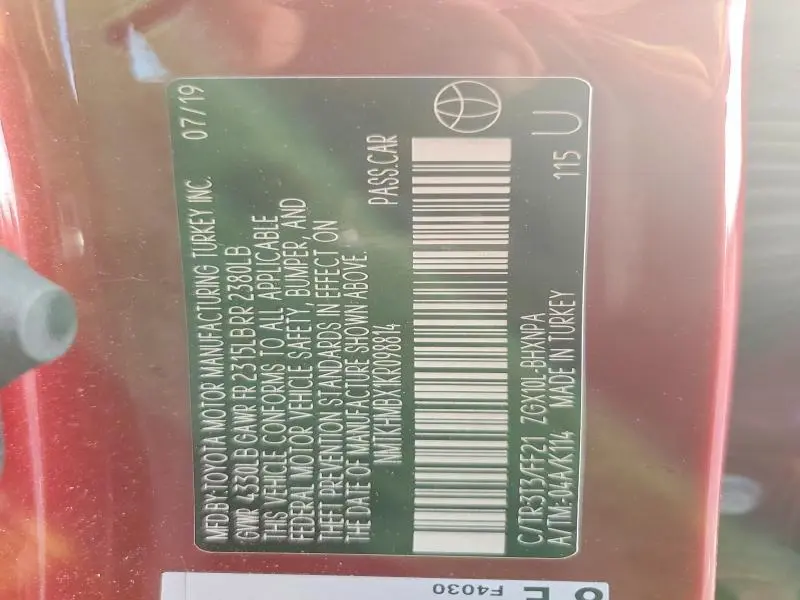 2019 TOYOTA C-HR XLE  