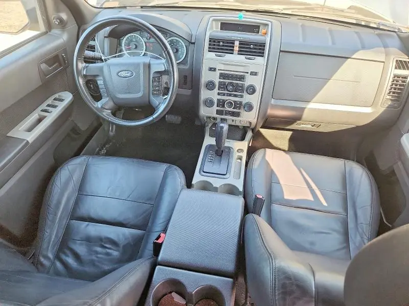 2010 FORD ESCAPE XLT  