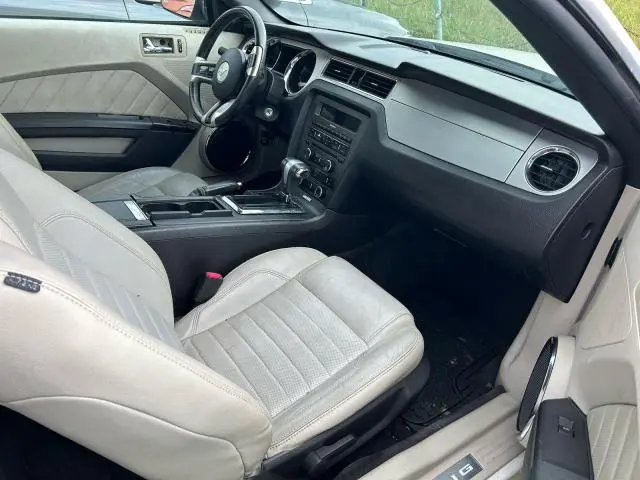 2010 FORD MUSTANG   