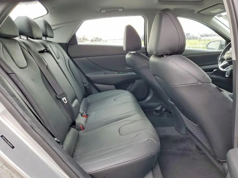 2022 HYUNDAI ELANTRA LIMITED  