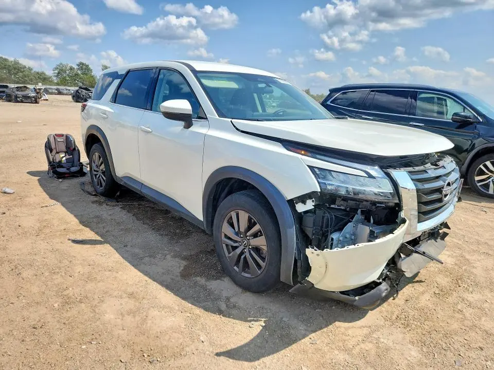 2022 NISSAN PATHFINDER S  