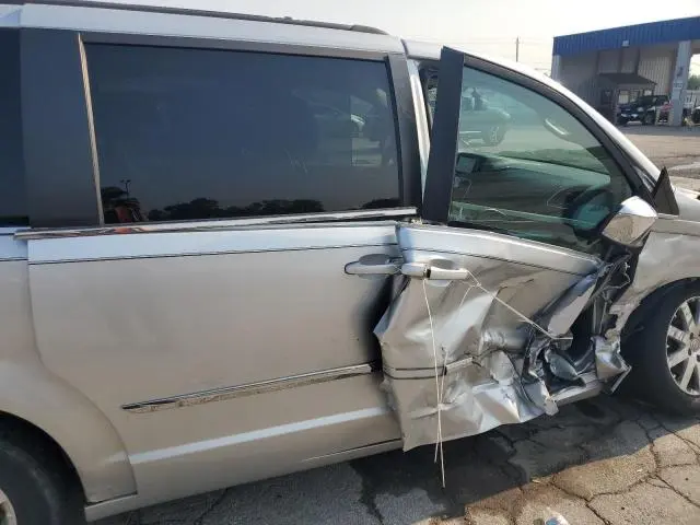2011 CHRYSLER TOWN & COUNTRY TOURING L  