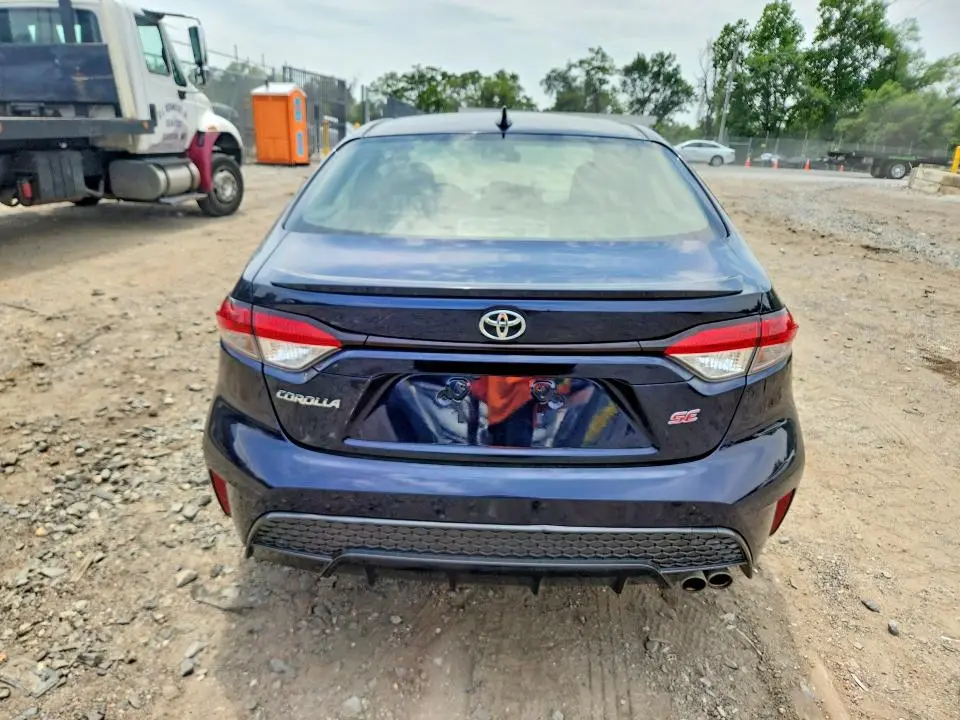 2021 TOYOTA COROLLA SE  