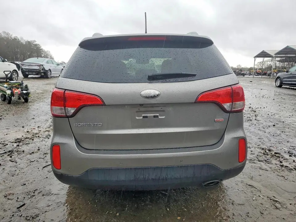 2014 KIA SORENTO LX  