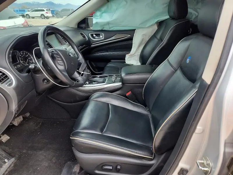 2019 INFINITI QX60 LUXE  