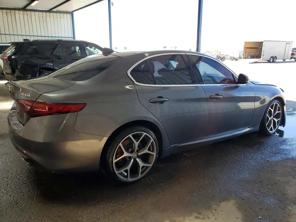 2020 ALFA ROMEO GIULIA   