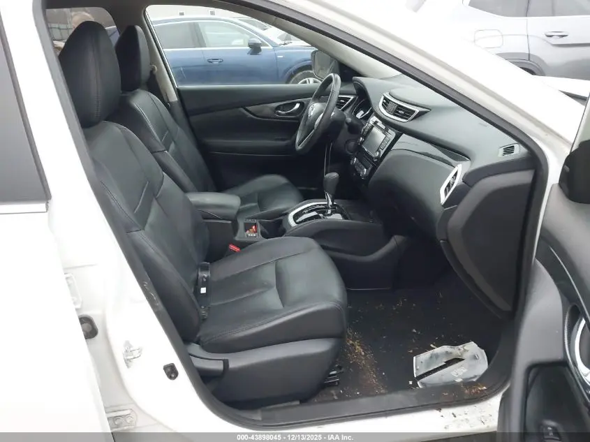 2015 NISSAN ROGUE SL