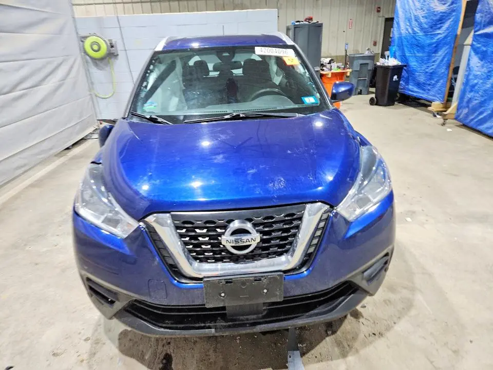 2020 NISSAN KICKS SV  