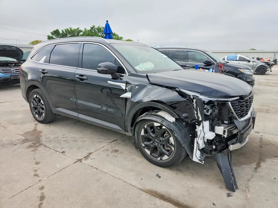 2025 KIA SORENTO   