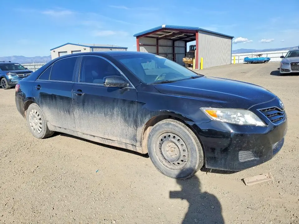 2010 TOYOTA CAMRY LE V6  