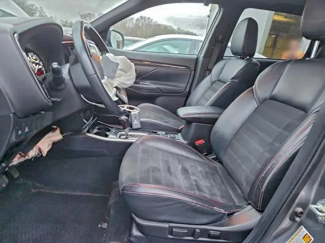 2020 MITSUBISHI OUTLANDER SE  