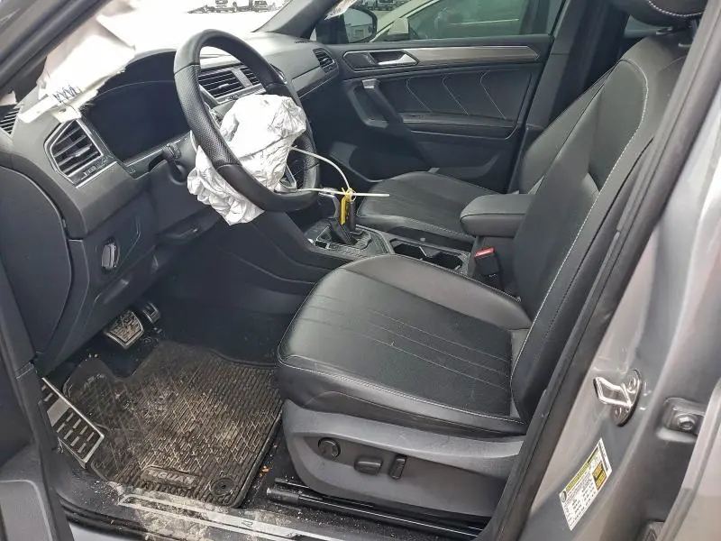 2023 VOLKSWAGEN TIGUAN SE R-LINE BLACK  