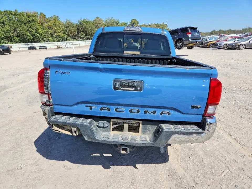 2019 TOYOTA TACOMA SR5 V6  