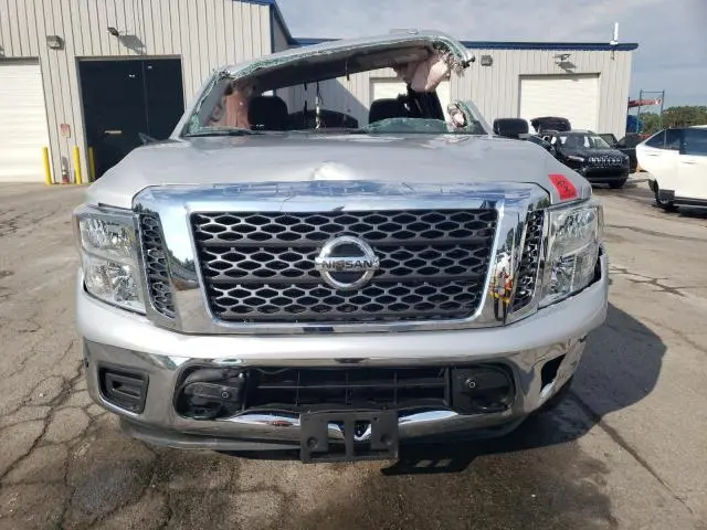 2018 NISSAN TITAN SV  