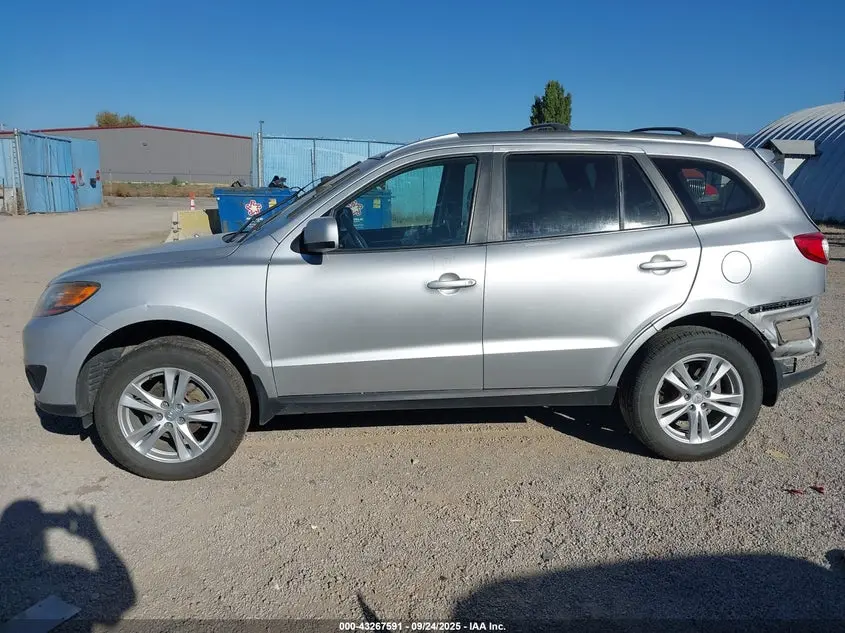 2011 HYUNDAI SANTA FE SE