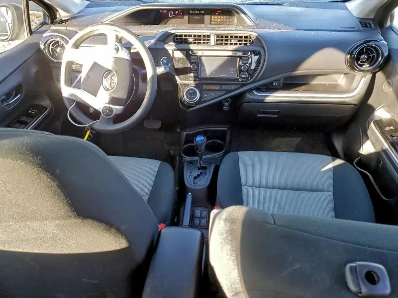 2017 TOYOTA PRIUS C   
