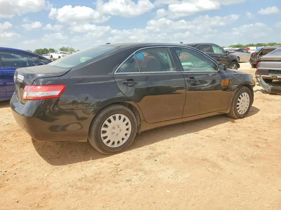 2011 TOYOTA CAMRY BASE  