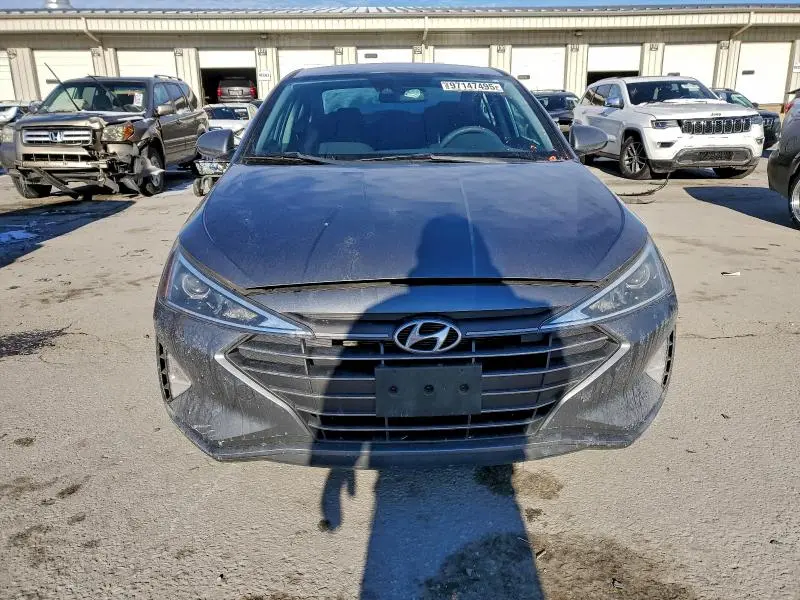 2019 HYUNDAI ELANTRA SEL  