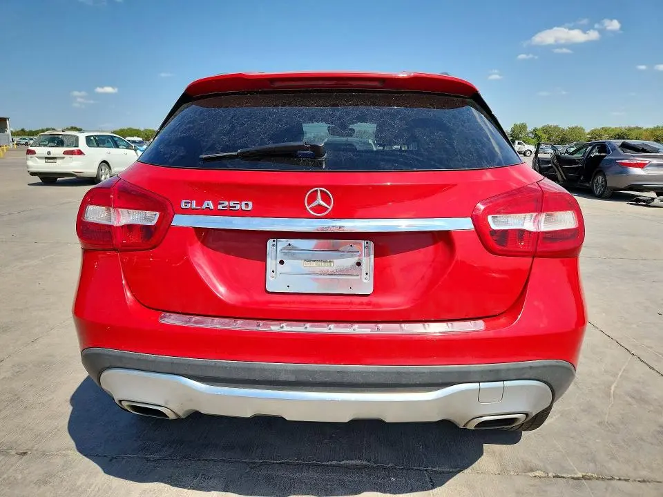 2018 MERCEDES-BENZ GLA 250  