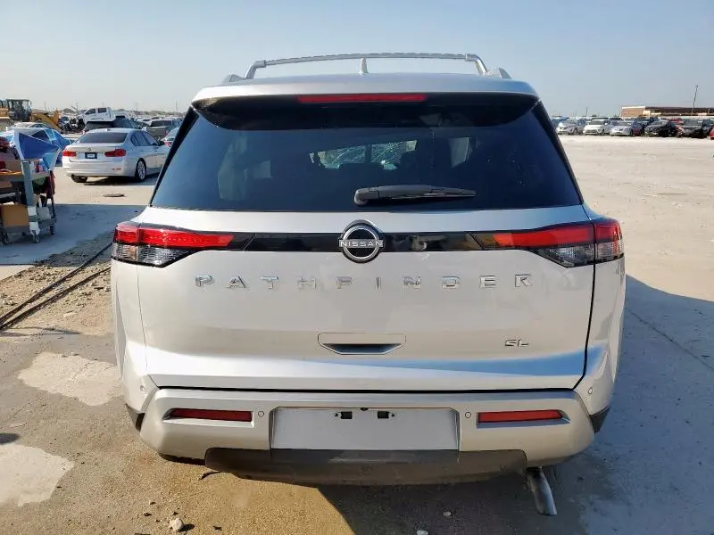 2024 NISSAN PATHFINDER SL  