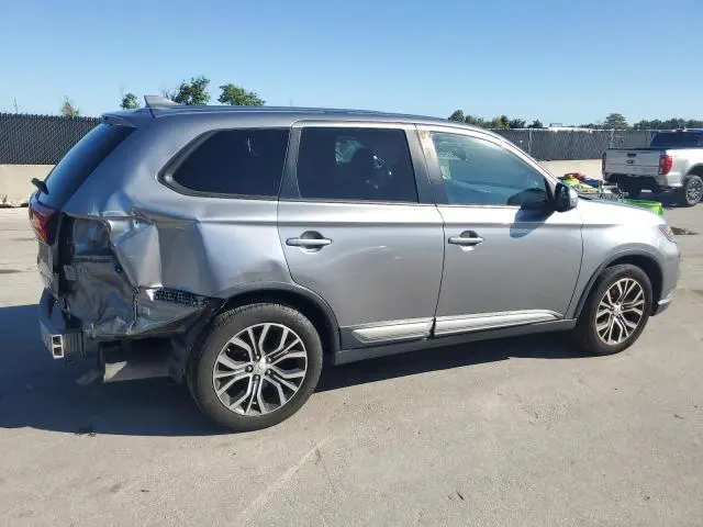 2017 MITSUBISHI OUTLANDER SE