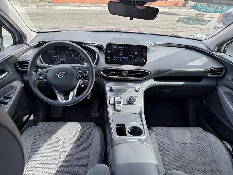 2022 HYUNDAI SANTA FE SE  