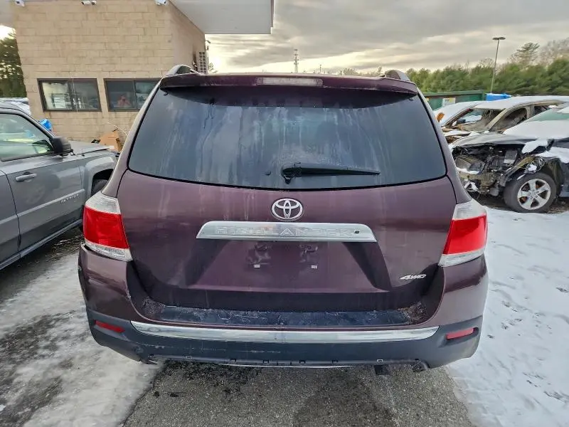 2013 TOYOTA HIGHLANDER BASE  